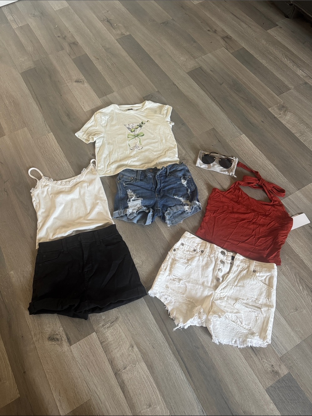 Casual Six-Piece Summer Set with Sunglasses